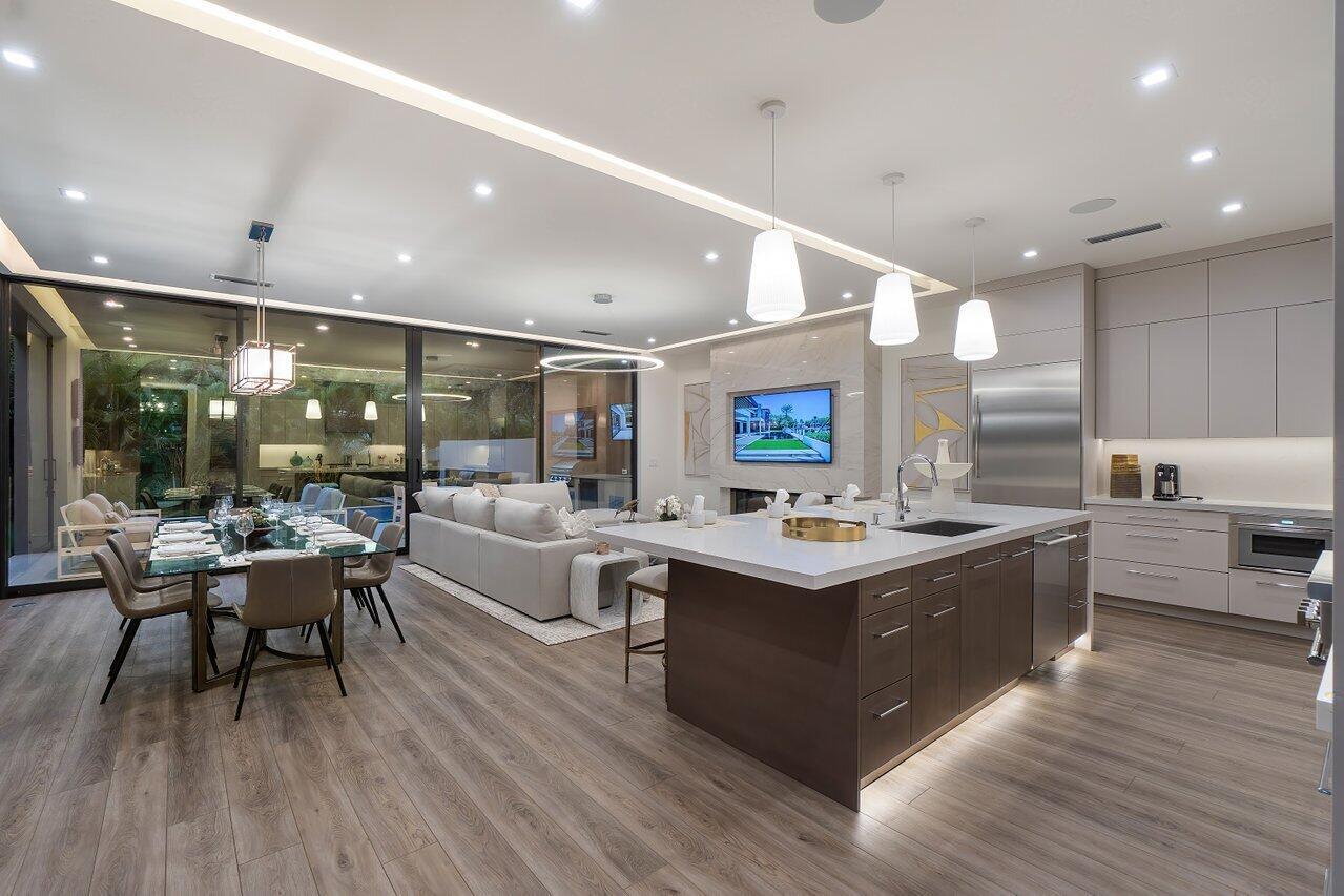 BOCA RATON RIVIERA UNIT B - Residential