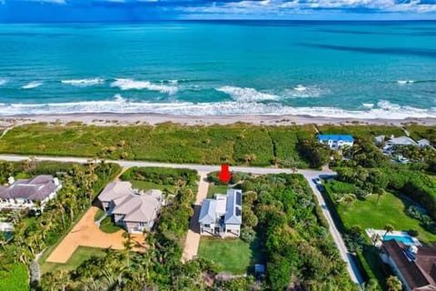 A home in Jupiter Island