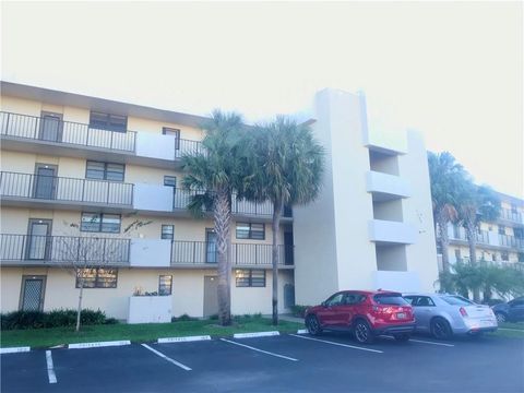 2460 Deer Creek Country Club Boulevard 408-A Deerfield Beach FL 33442