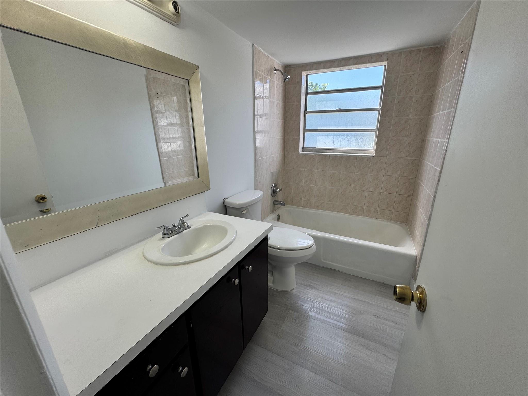 VILLA ROYAL CONDO - Residential Lease