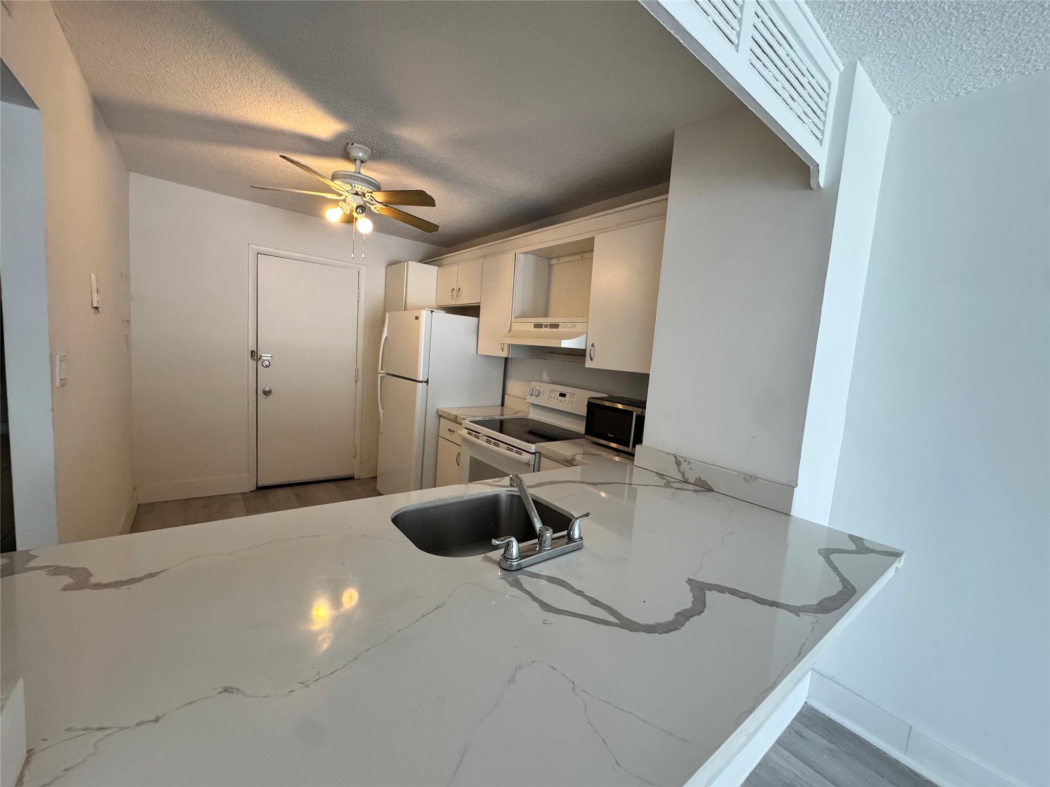 VILLA ROYAL CONDO - Residential Lease
