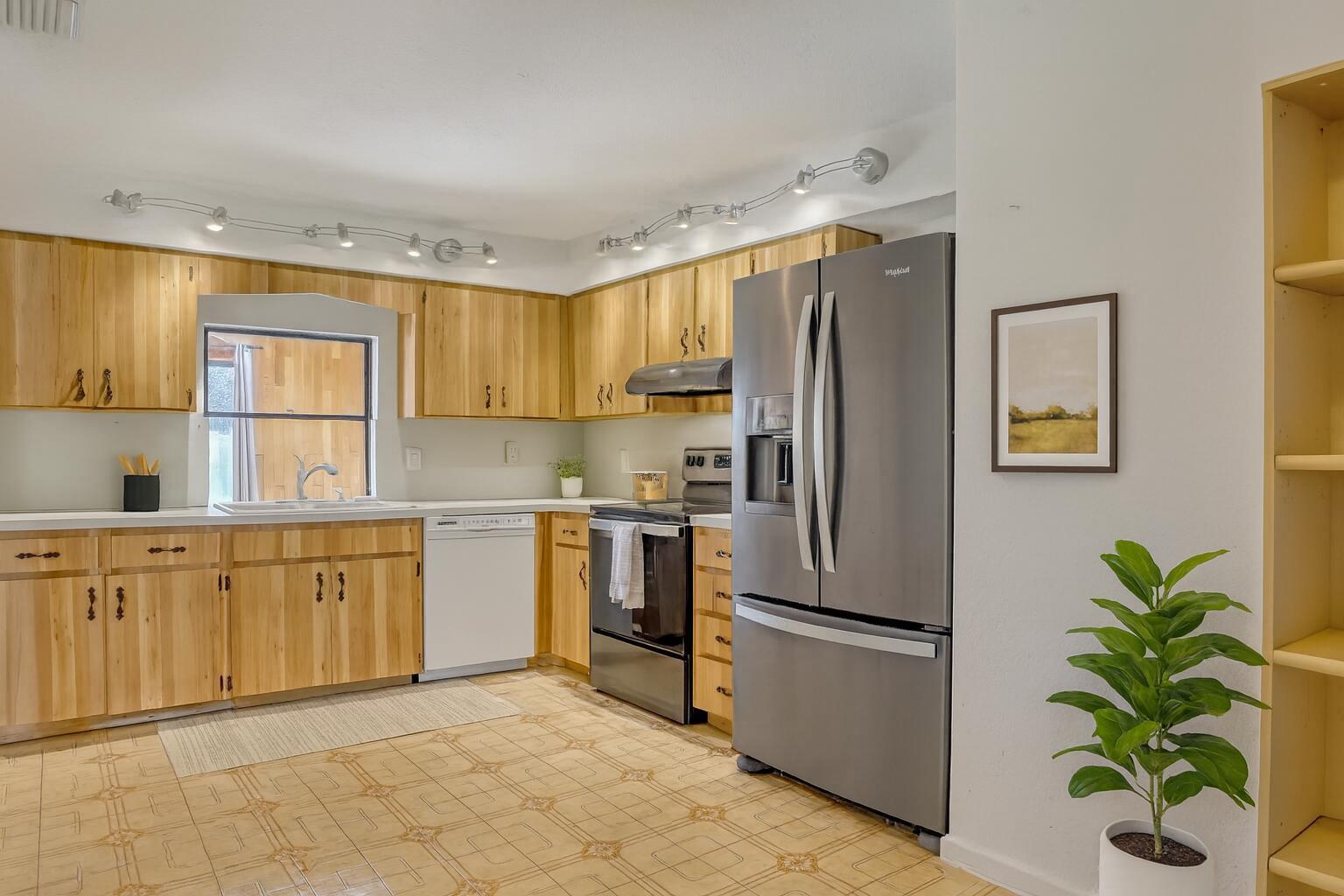 LAKE MANGO SHORES - Residential