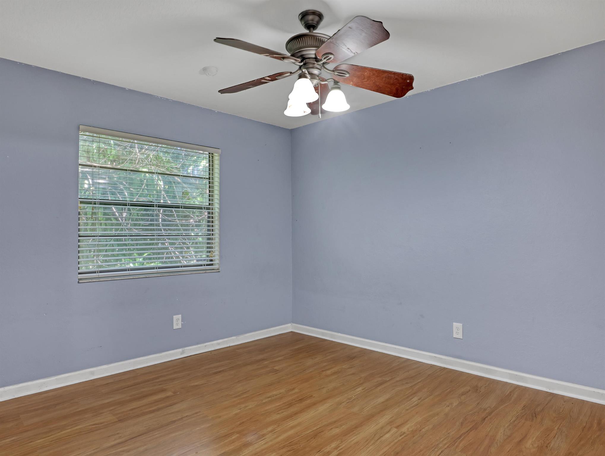 LAKE MANGO SHORES - Residential