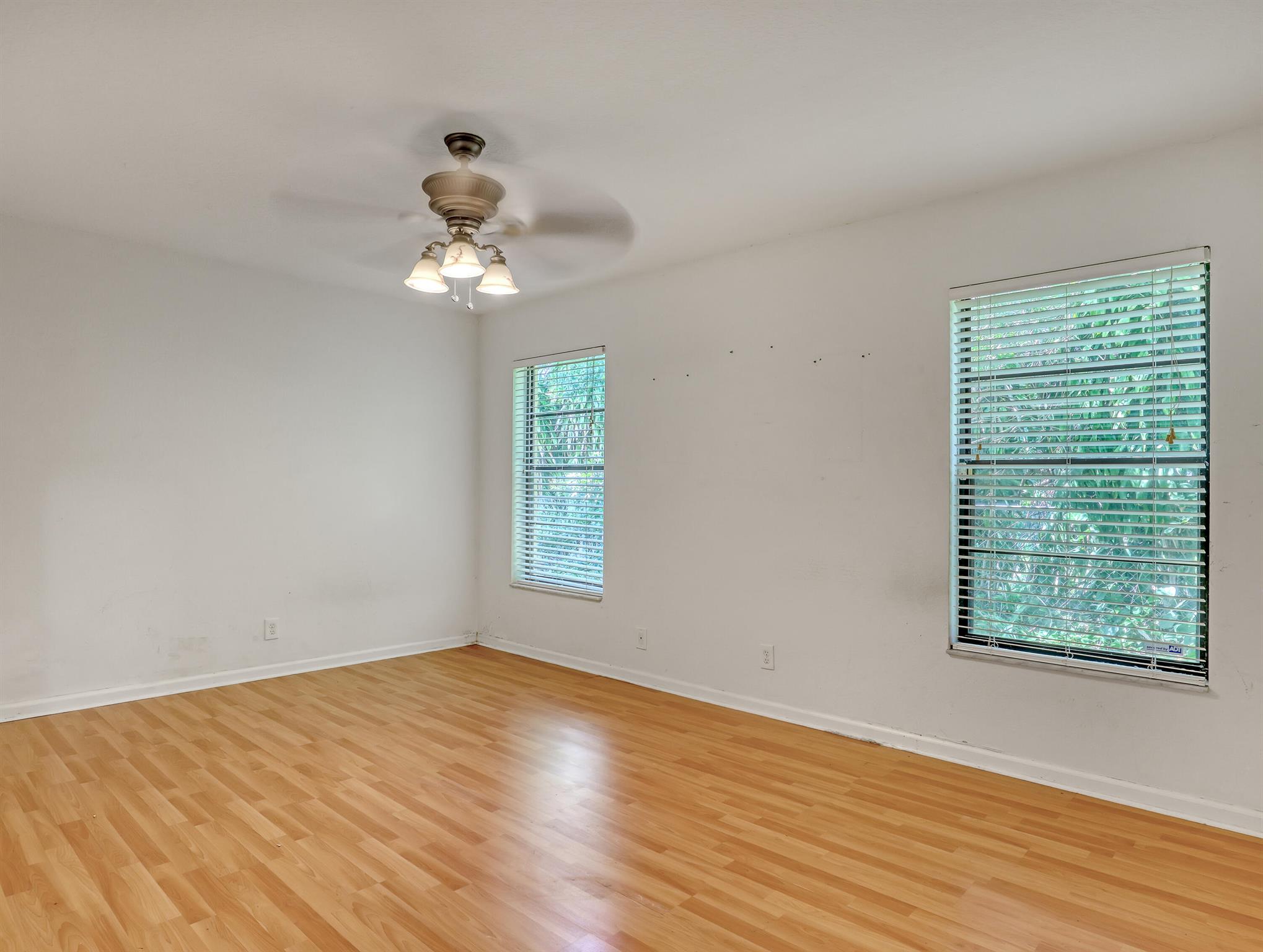 LAKE MANGO SHORES - Residential