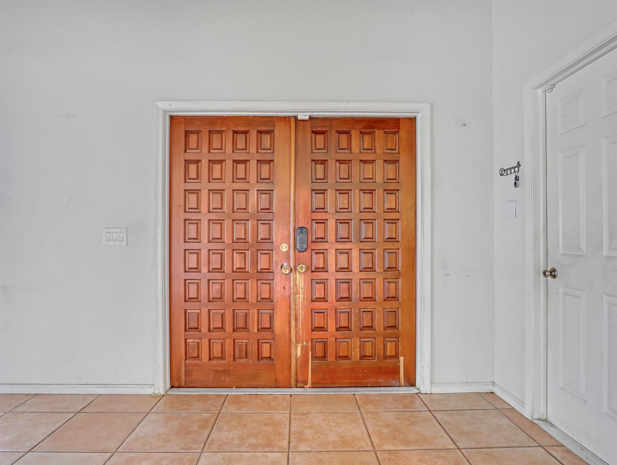 LAKE MANGO SHORES - Residential