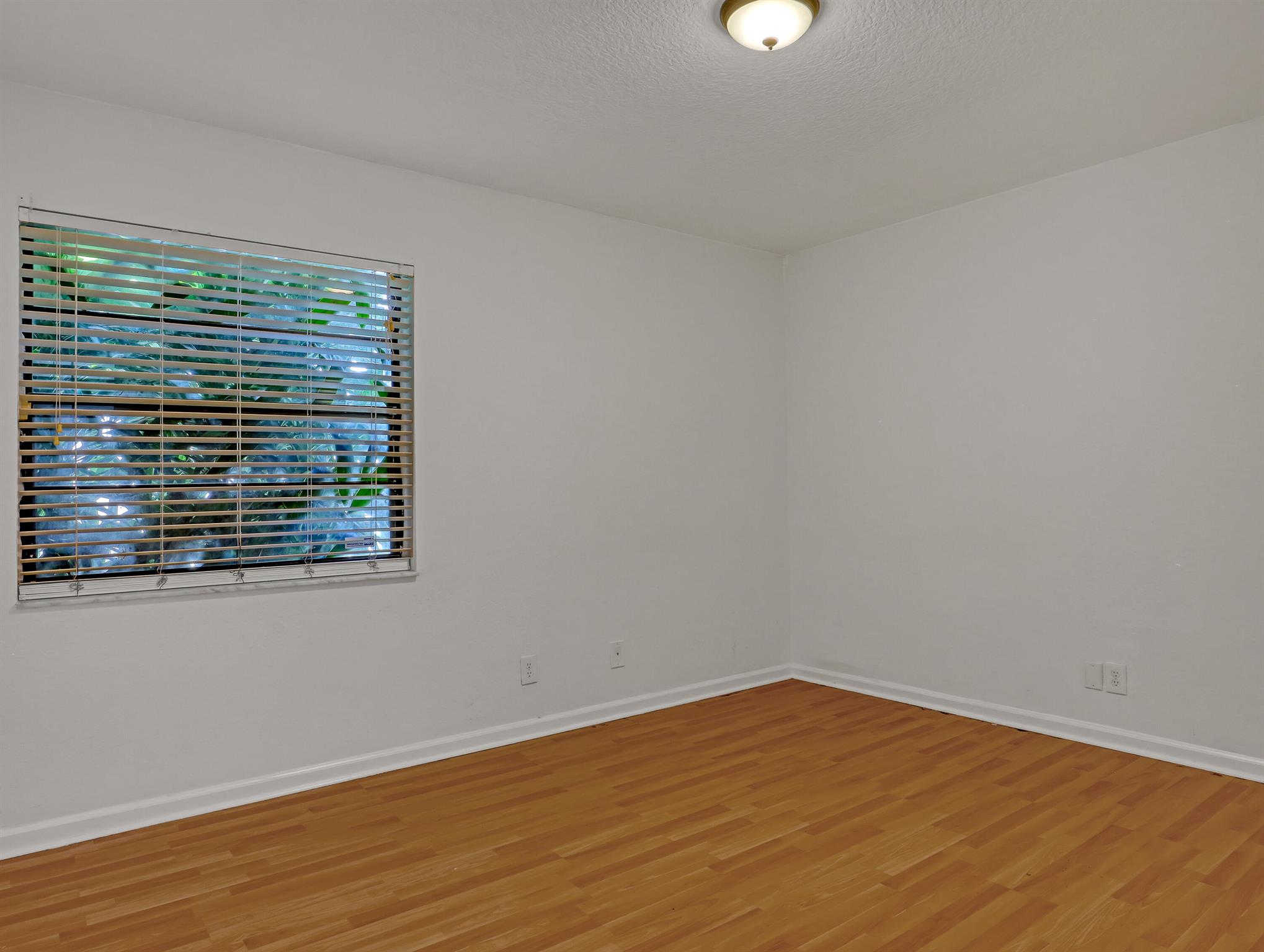 LAKE MANGO SHORES - Residential