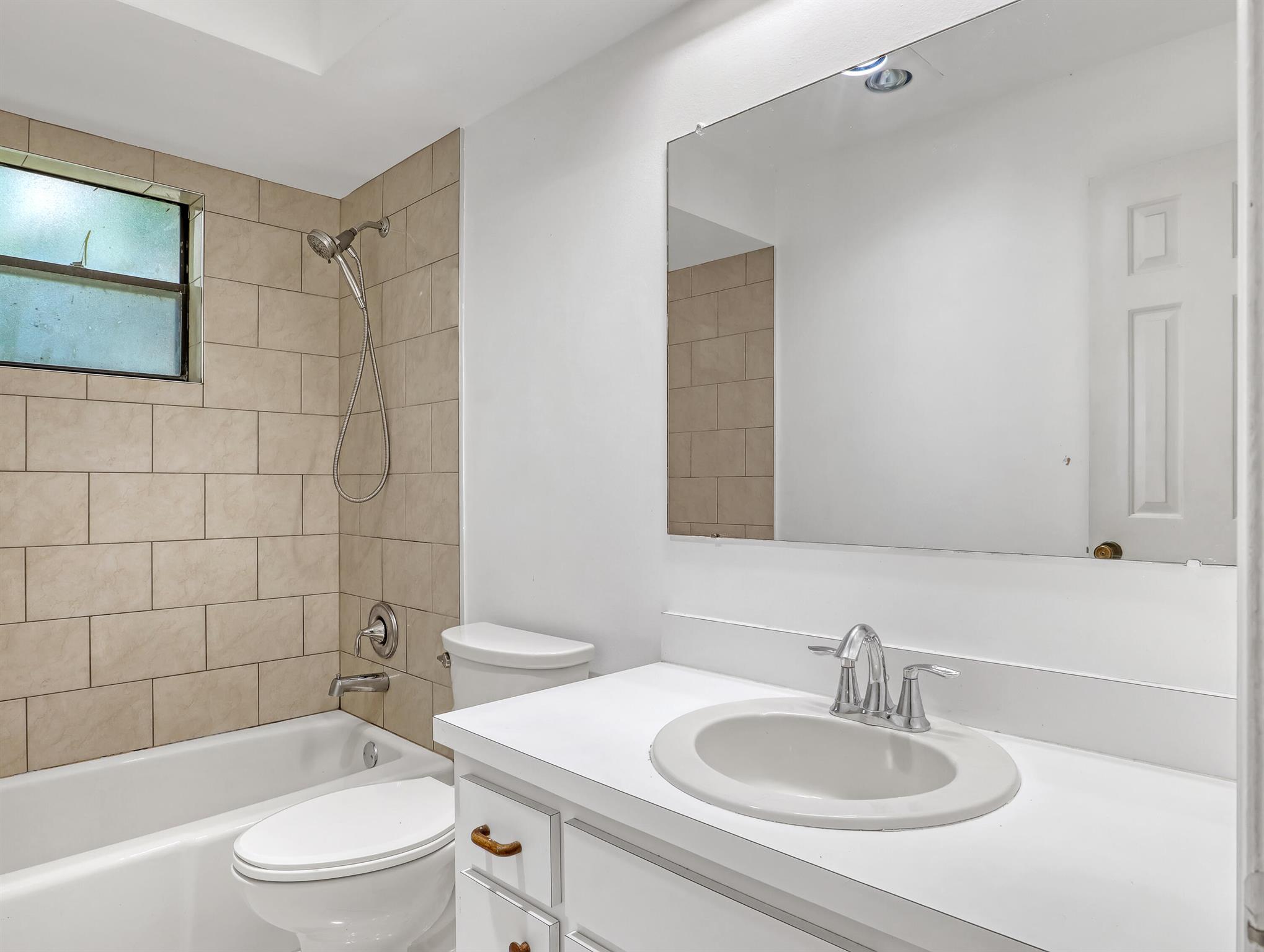 LAKE MANGO SHORES - Residential