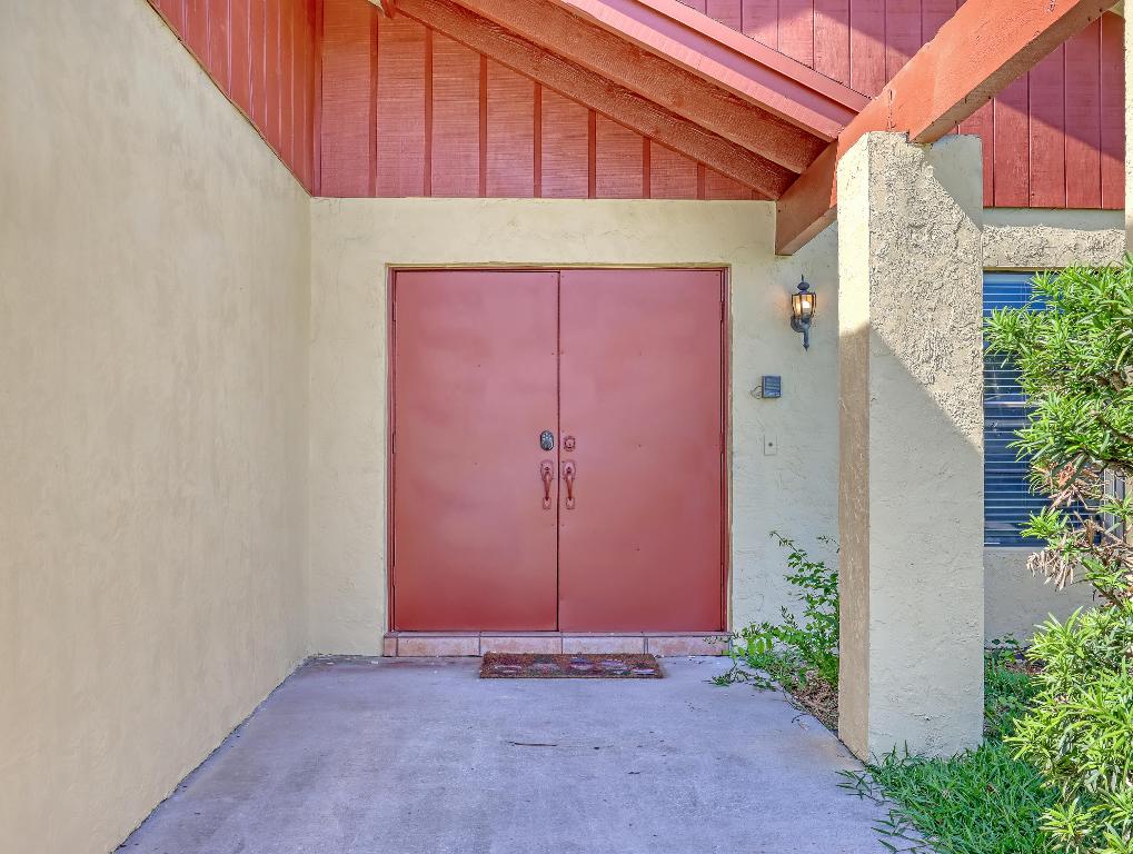 2640 Starwood Circle