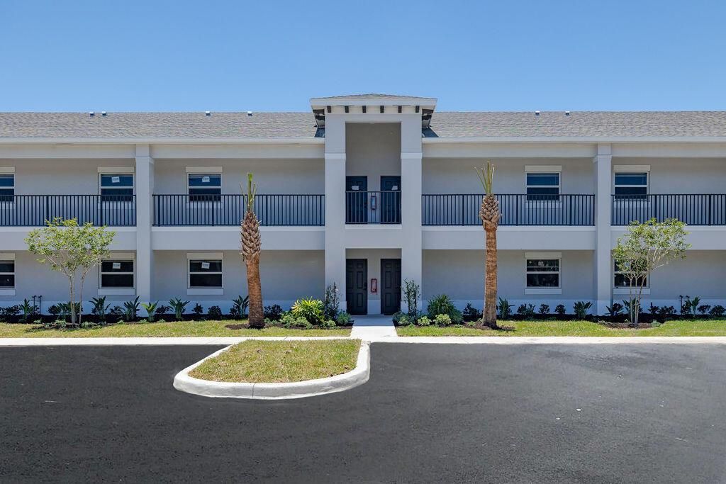 Photo of 1850 Nebraska Avenue #203, Fort Pierce, FL 34950 (MLS # R11103386)