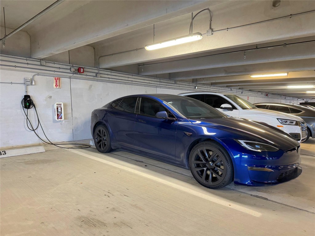 MARINA PALMS RESIDENCES N - Residential