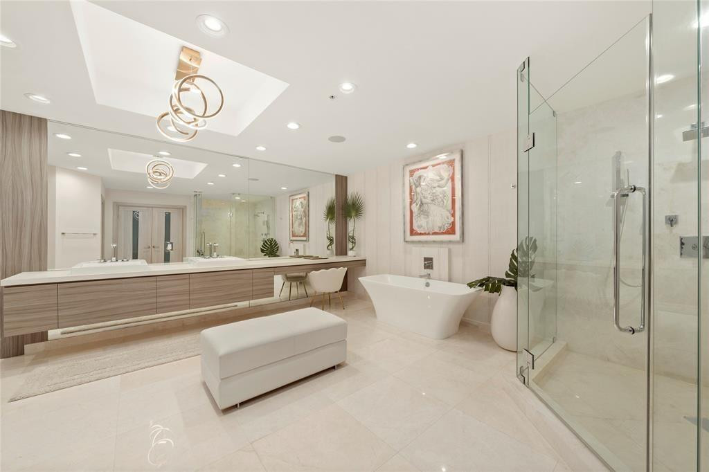 MARINA PALMS RESIDENCES N - Residential