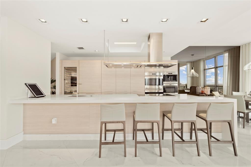 MARINA PALMS RESIDENCES N - Residential