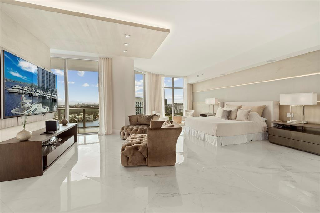 MARINA PALMS RESIDENCES N - Residential