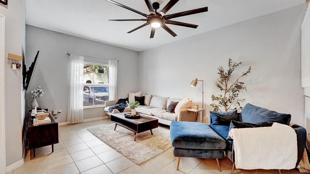 Photo of 128 Monterey Bay Drive, Boynton Beach, FL 33426 (MLS # R11065078)