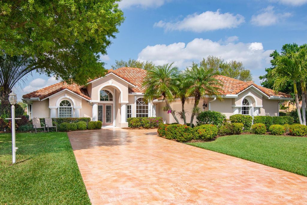 Photo of 420 SW Crabapple Cove, Port Saint Lucie, FL 34986 (MLS # R10968014)