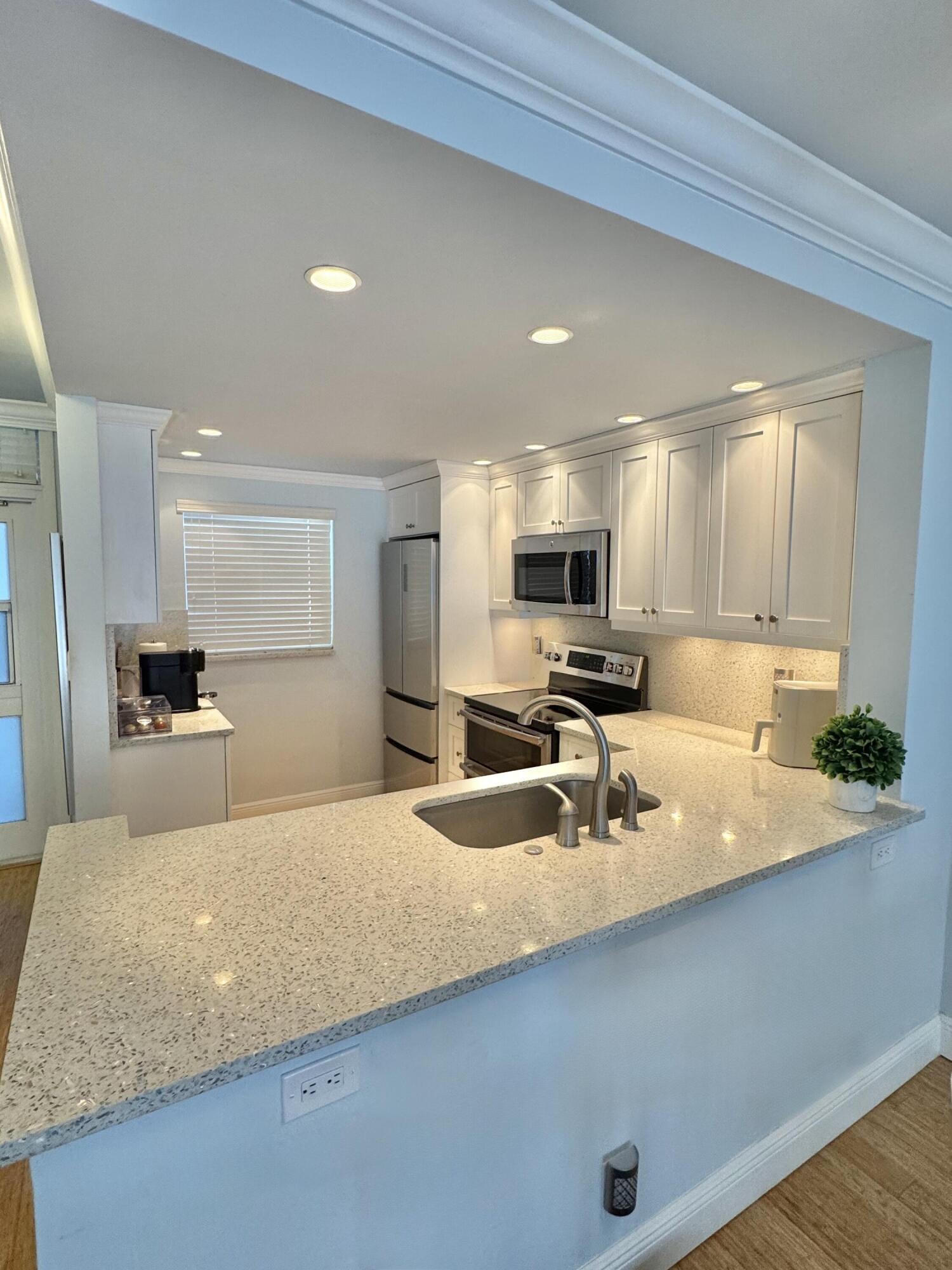 1770 S Ocean Boulevard 506