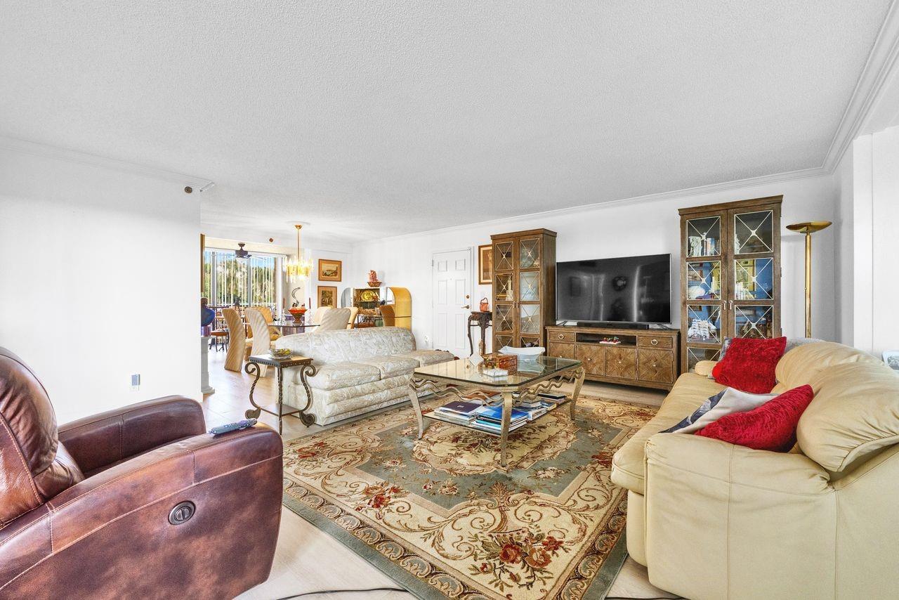 7178 Promenade Dr 202, Boca Raton, FL, 33433/$425,000 2 7178 Promenade Dr 202
