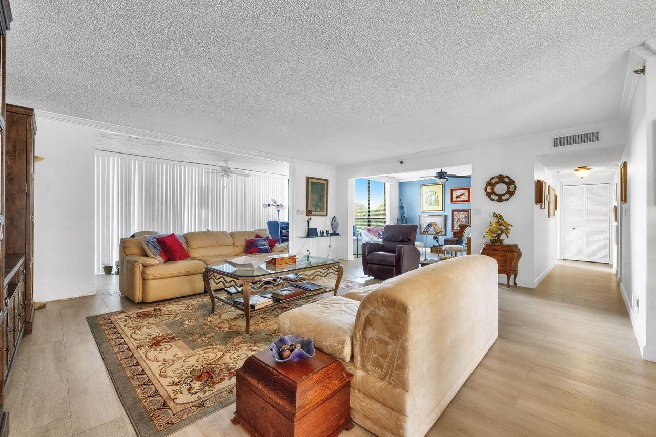 7178 Promenade Dr 202, Boca Raton, FL, 33433/$425,000 1 7178 Promenade Dr 202