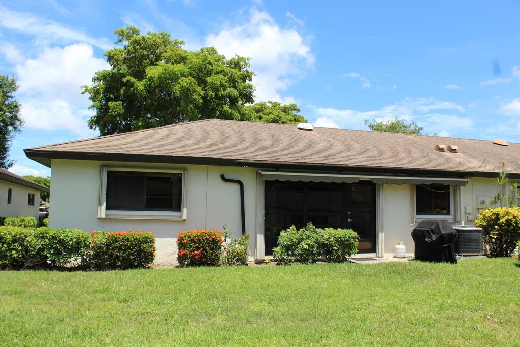 Photo of 4660 Finchwood Terrace #B, Boynton Beach, FL 33436 (MLS # R11099563)
