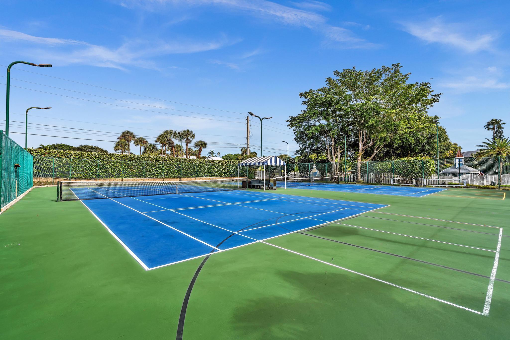 VILLAS OF OCEAN DUNES - Residential