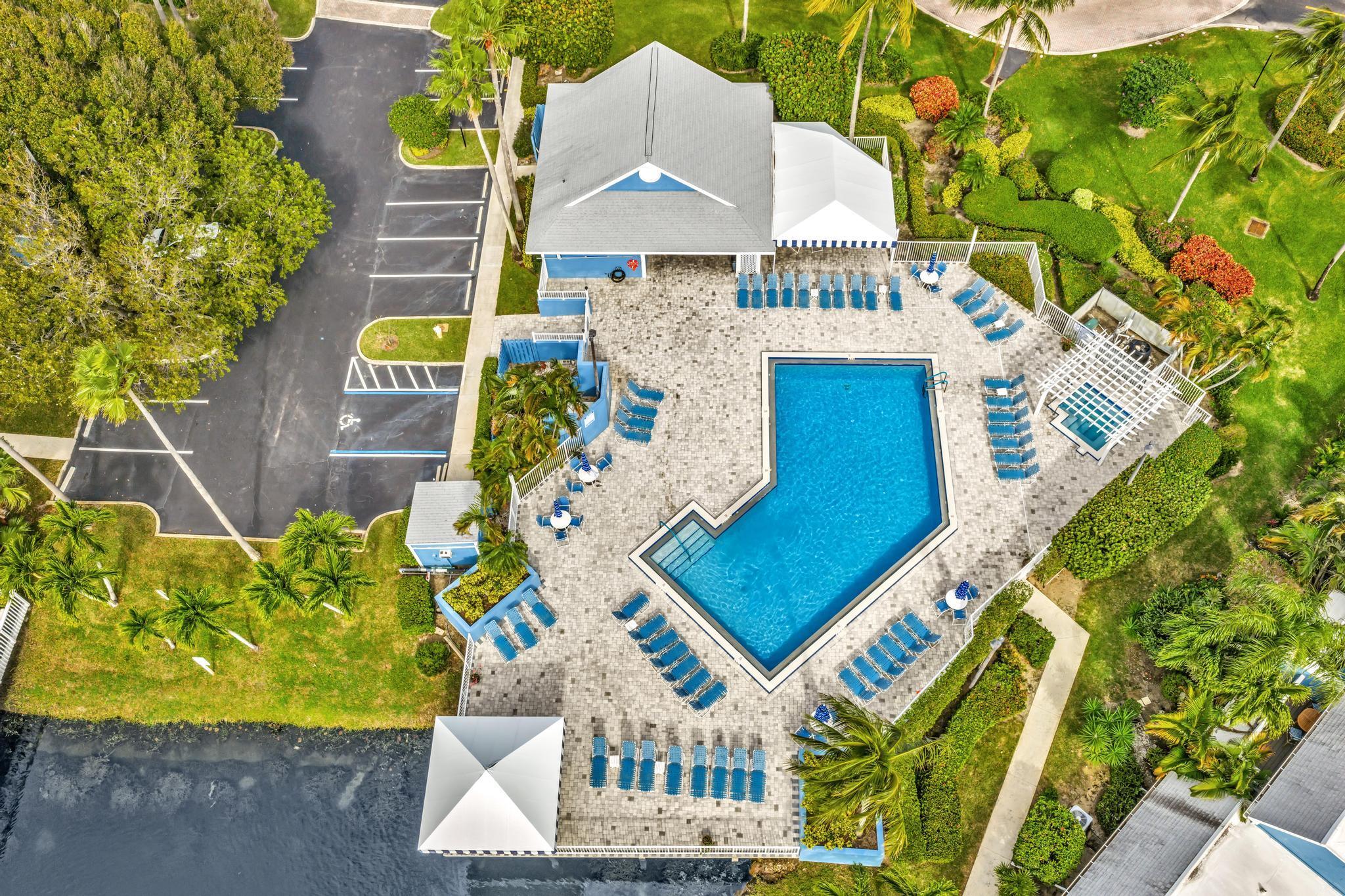 VILLAS OF OCEAN DUNES - Residential