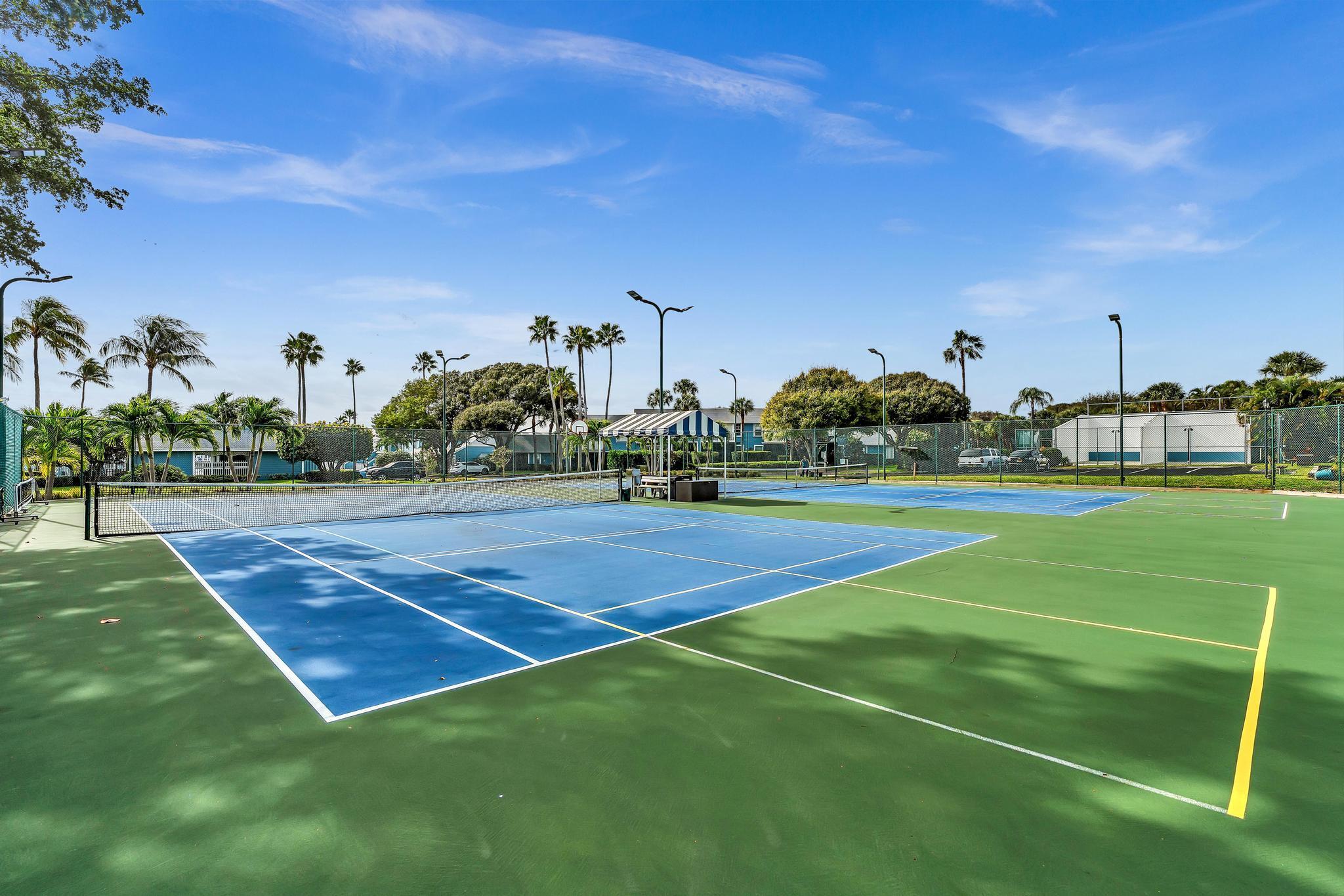 VILLAS OF OCEAN DUNES - Residential