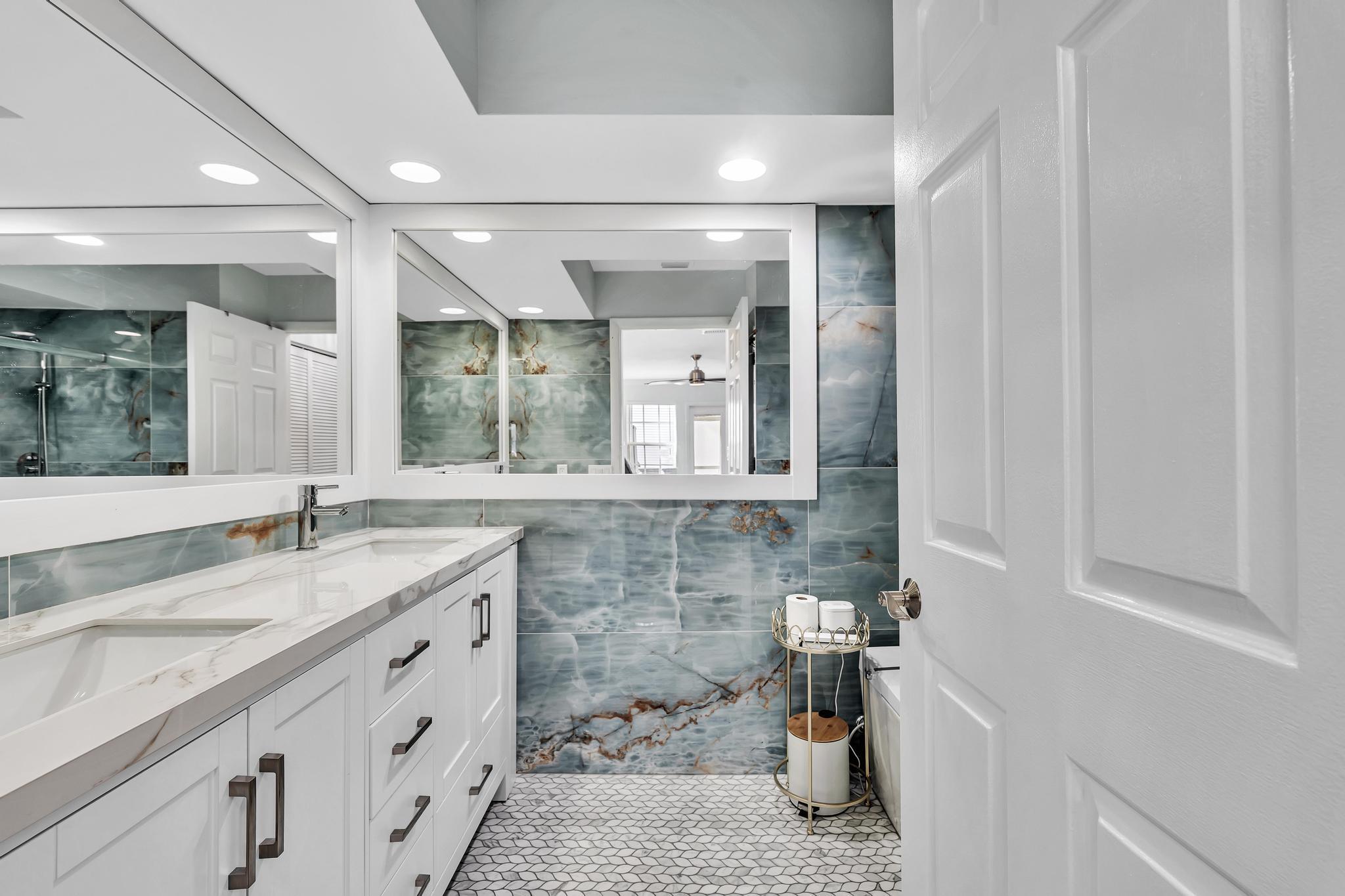 VILLAS OF OCEAN DUNES - Residential