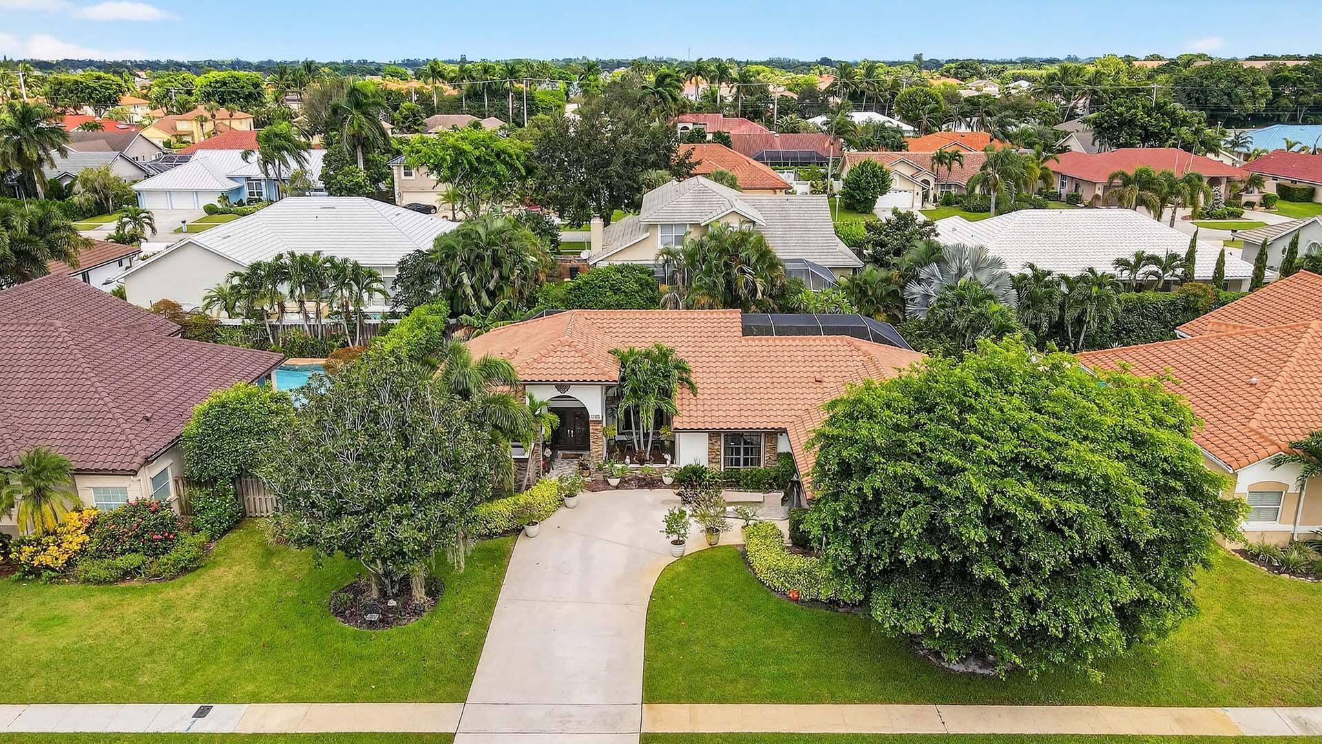 GREENVIEW SHORES 2 OF WEL - Residential