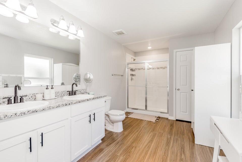 PINE TRACE THIRD REPLAT - Residential Lease