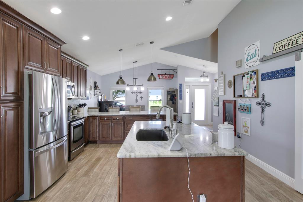 HUNTINGTON PLACE SUB - Residential