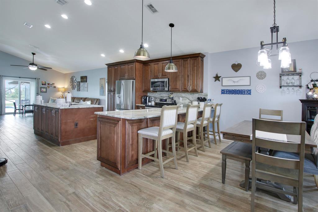 HUNTINGTON PLACE SUB - Residential