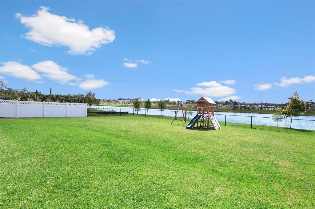 HUNTINGTON PLACE SUB - Residential