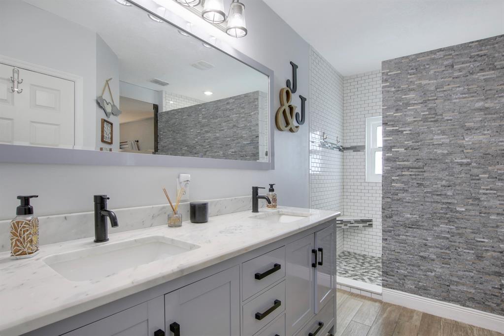 HUNTINGTON PLACE SUB - Residential