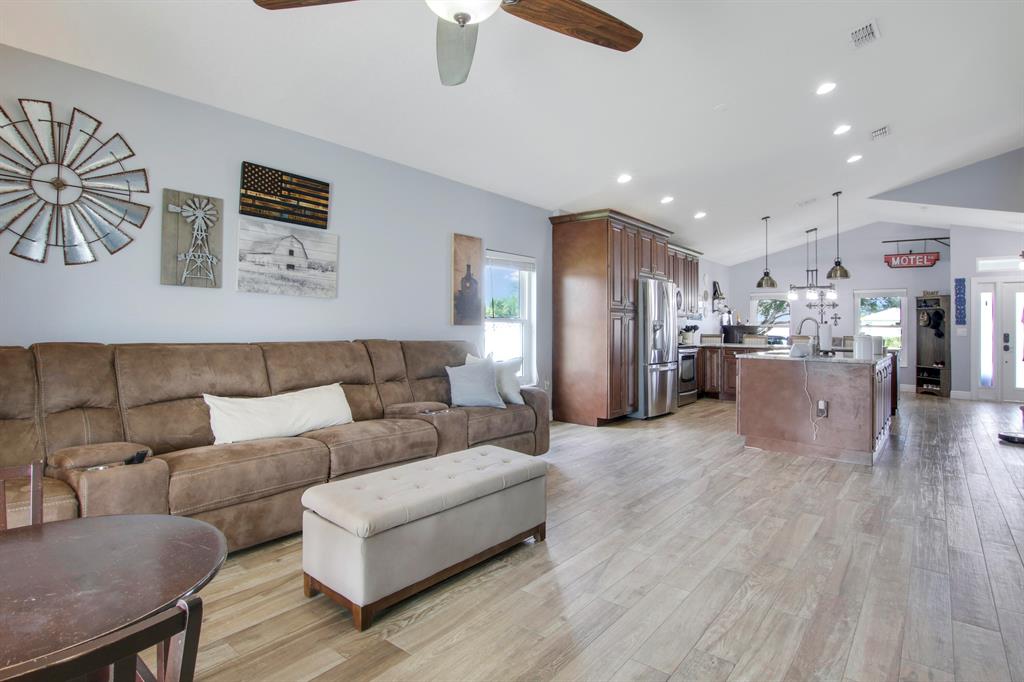 HUNTINGTON PLACE SUB - Residential