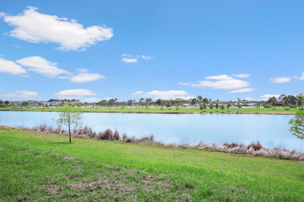 HUNTINGTON PLACE SUB - Residential