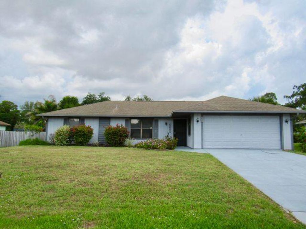 Photo of 6604 Kenwood Road, Fort Pierce, FL 34951 (MLS # R10780091)