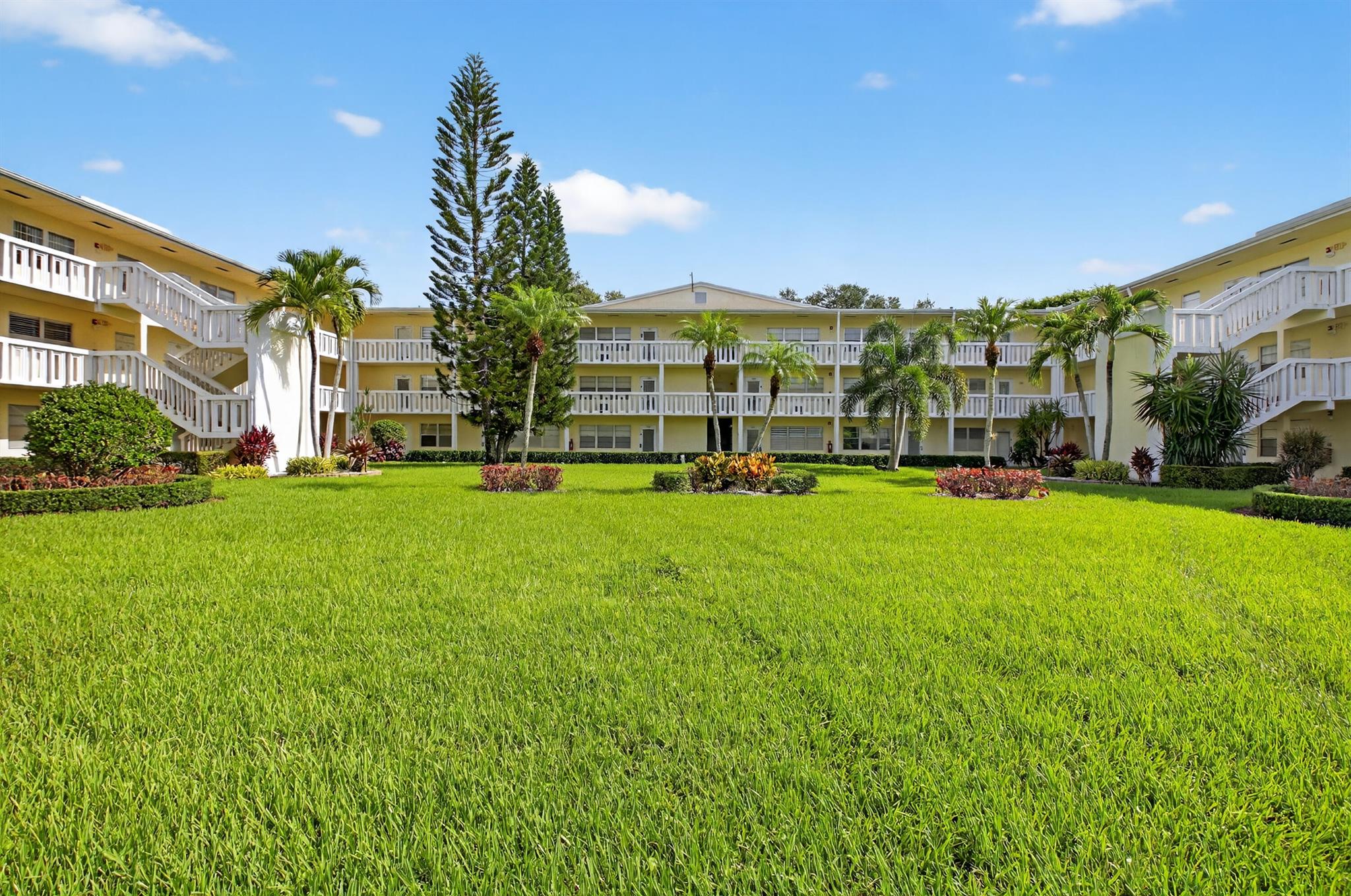 DORSET - Residential Lease