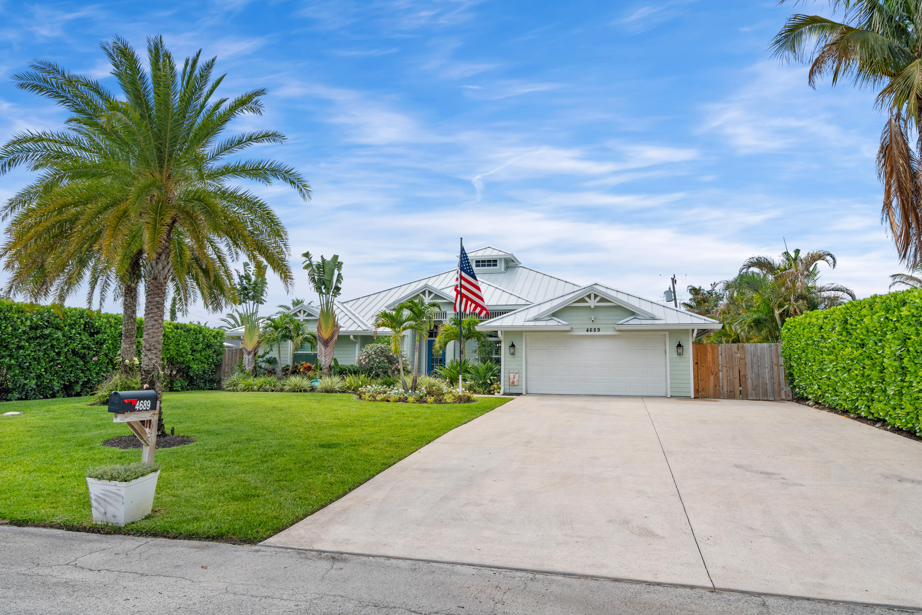 4689 SE Glen Ridge Trail