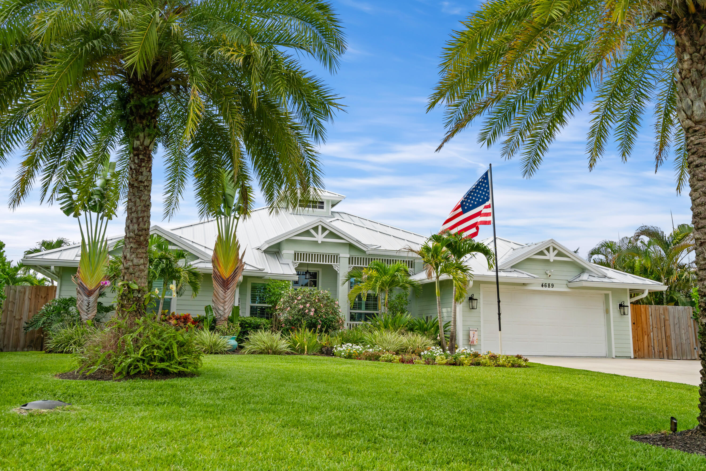 4689 SE Glen Ridge Trail