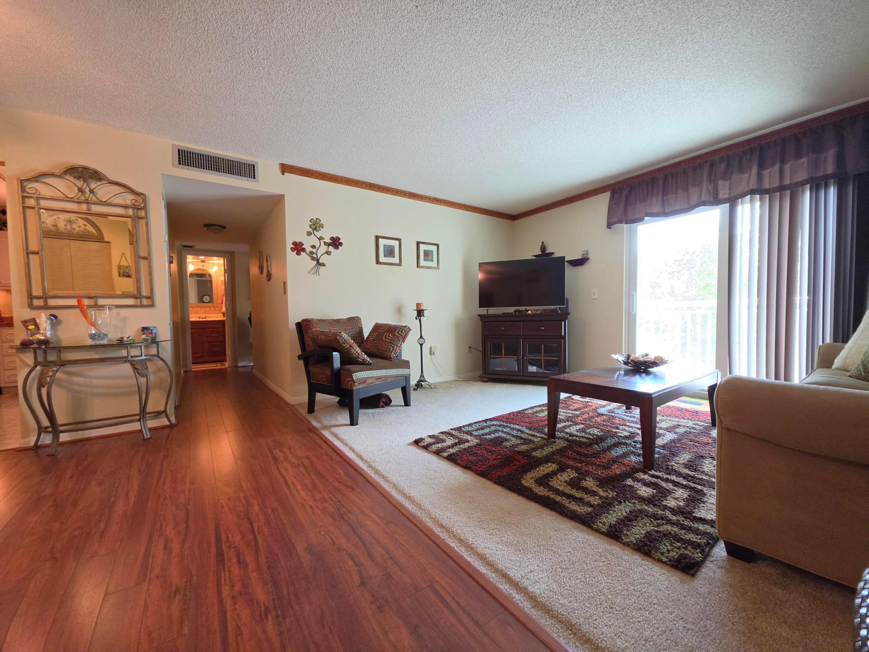 IMPERIAL POINT CONDO - Residential