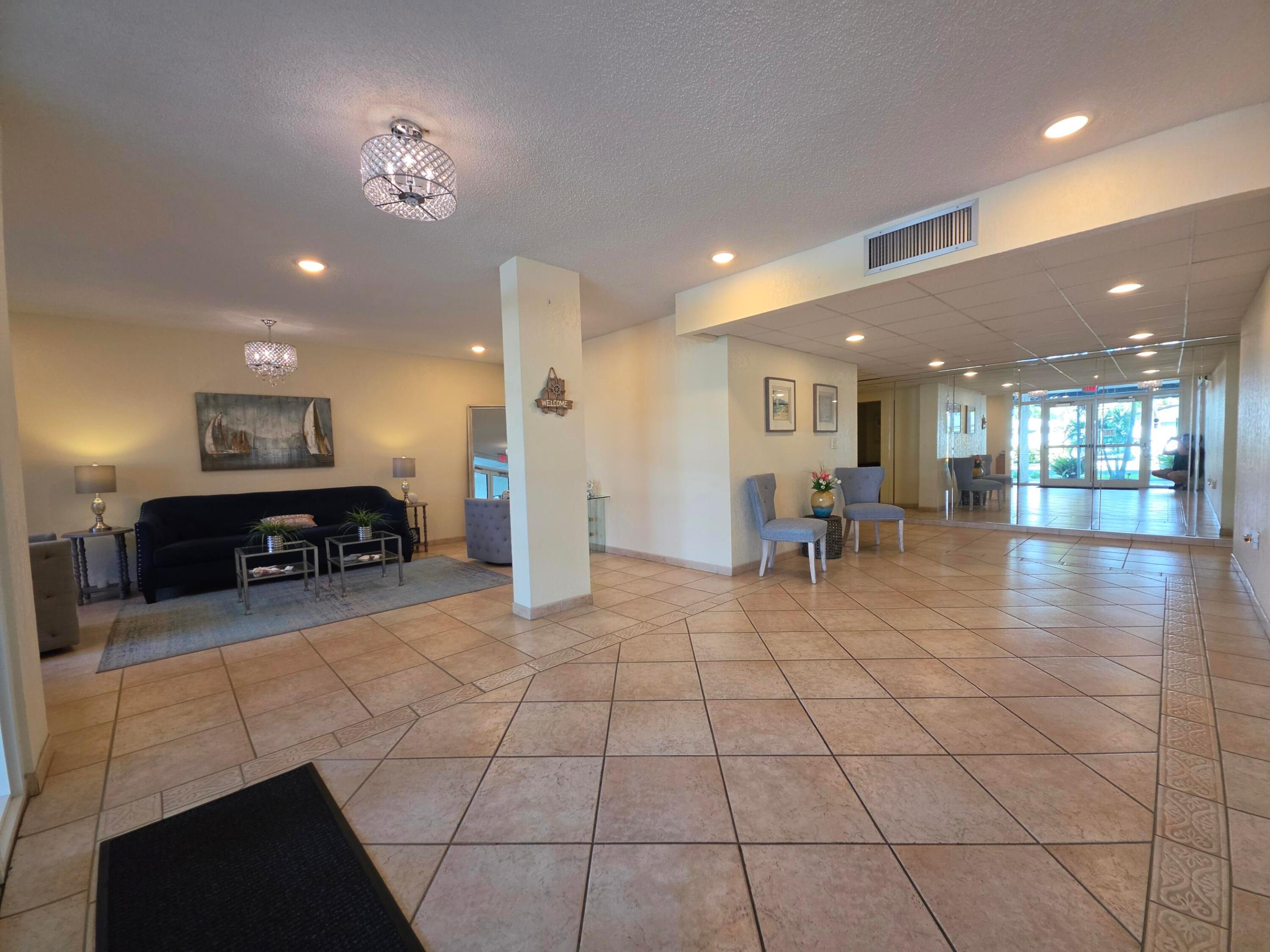 IMPERIAL POINT CONDO - Residential