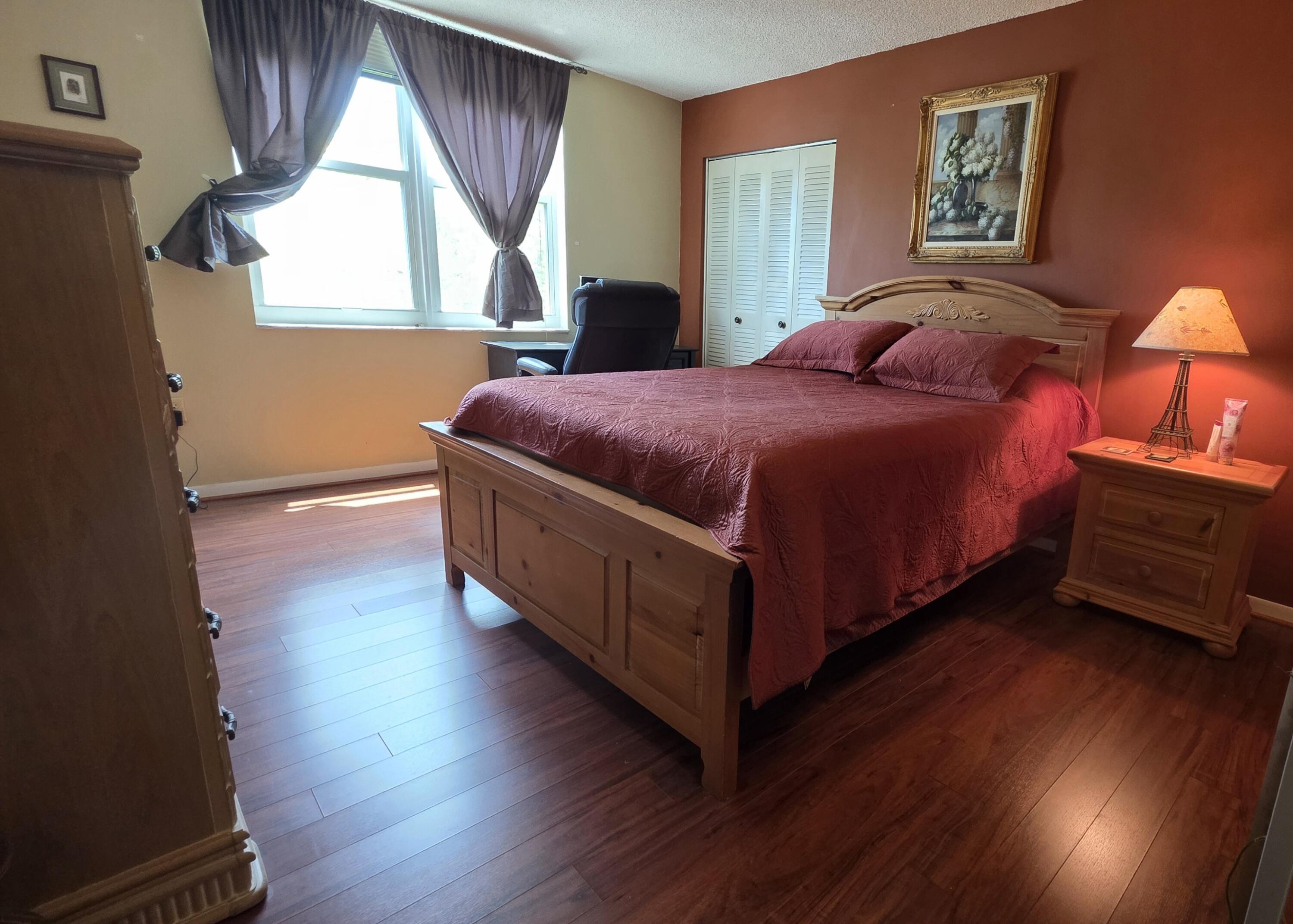 IMPERIAL POINT CONDO - Residential