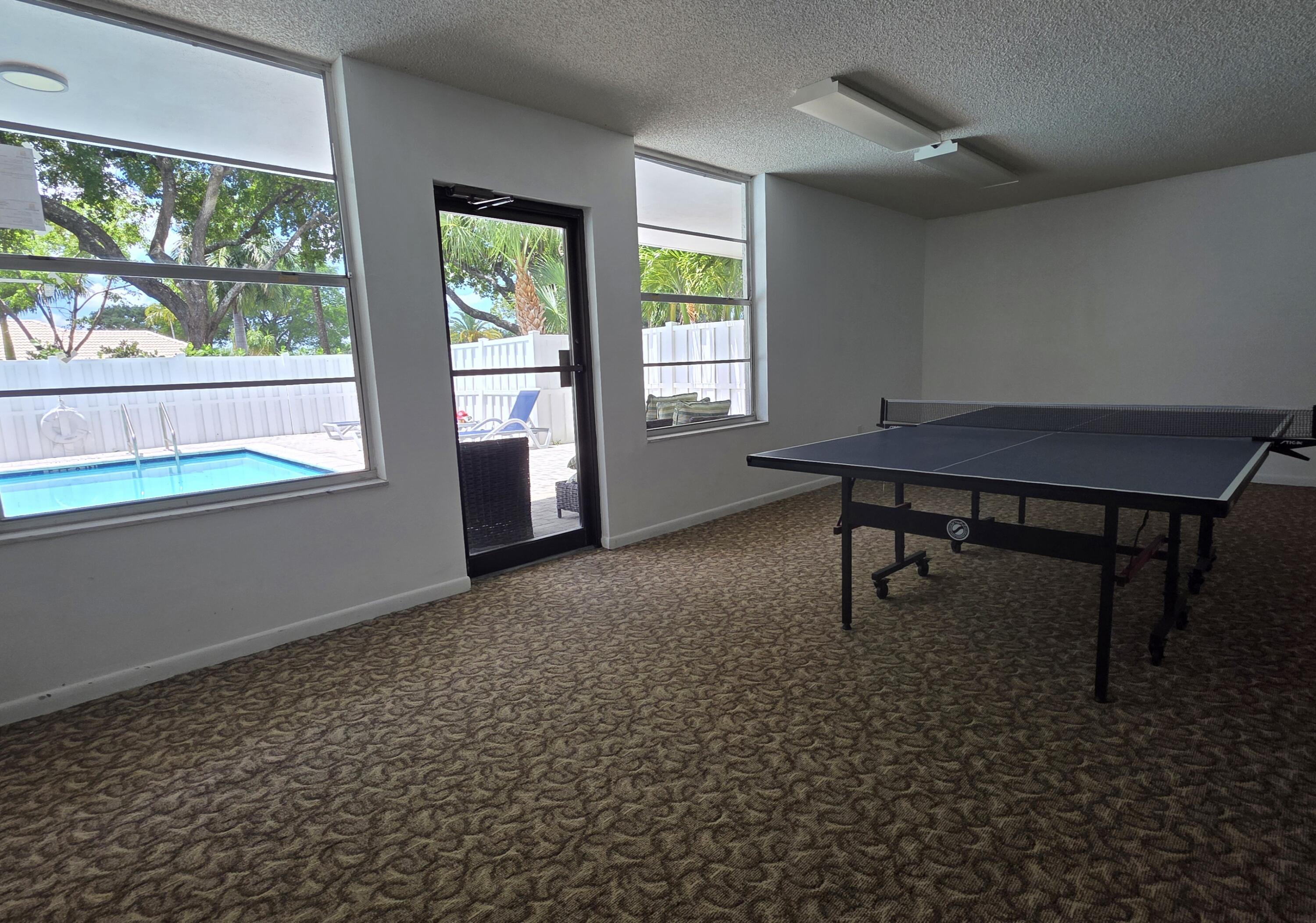 IMPERIAL POINT CONDO - Residential