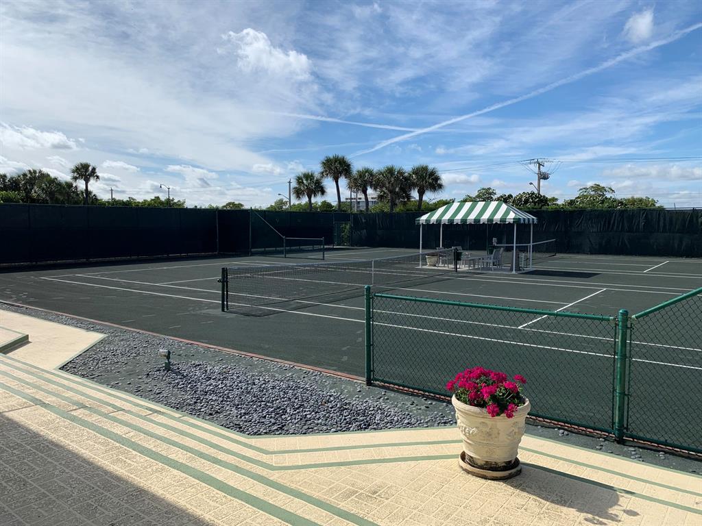 TWENTY ONE HUNDRED CONDO - Residential