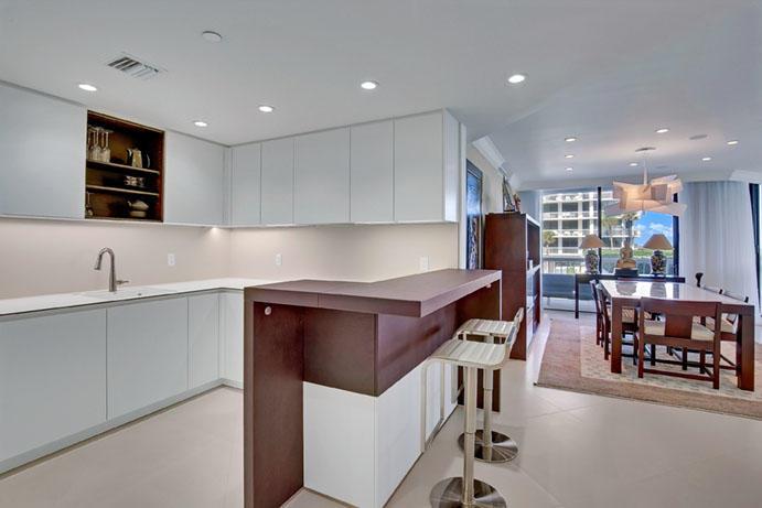 TWENTY ONE HUNDRED CONDO - Residential