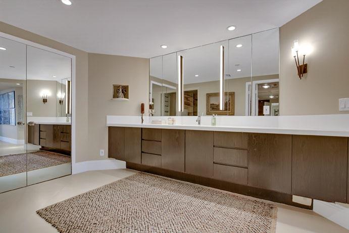 TWENTY ONE HUNDRED CONDO - Residential