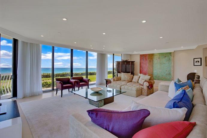 TWENTY ONE HUNDRED CONDO - Residential