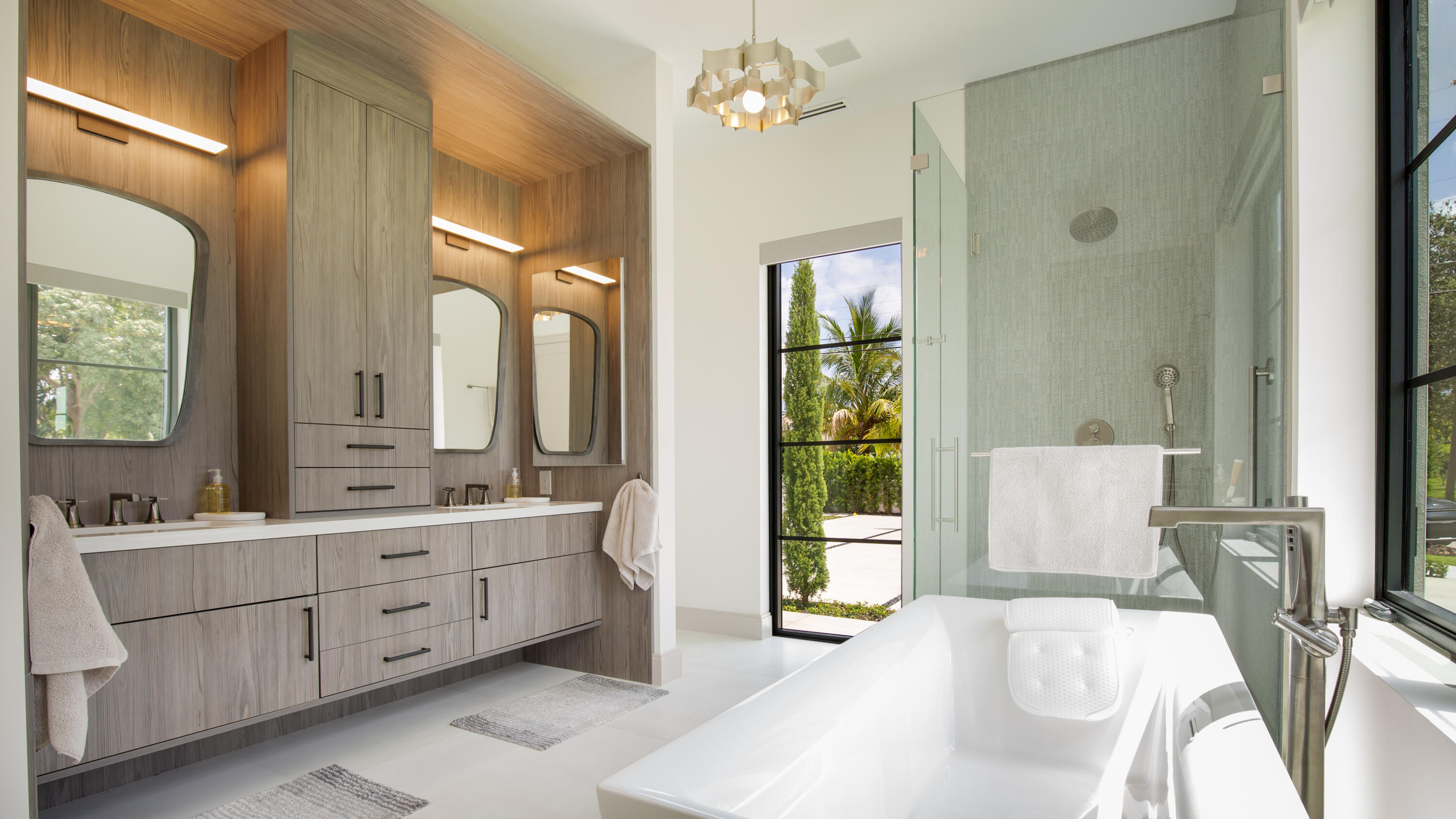 BEACH SHORES - Residential