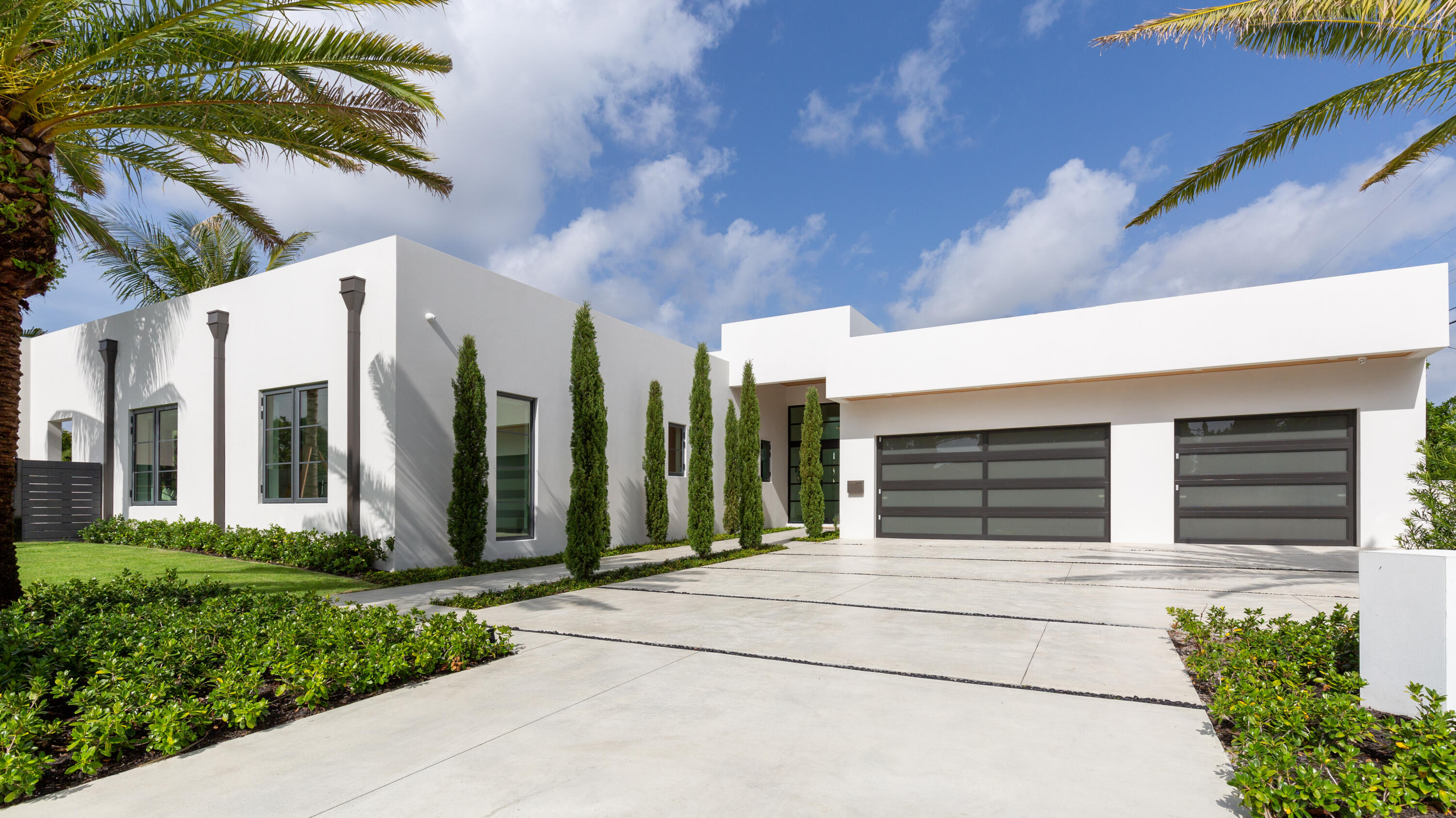 BEACH SHORES - Residential