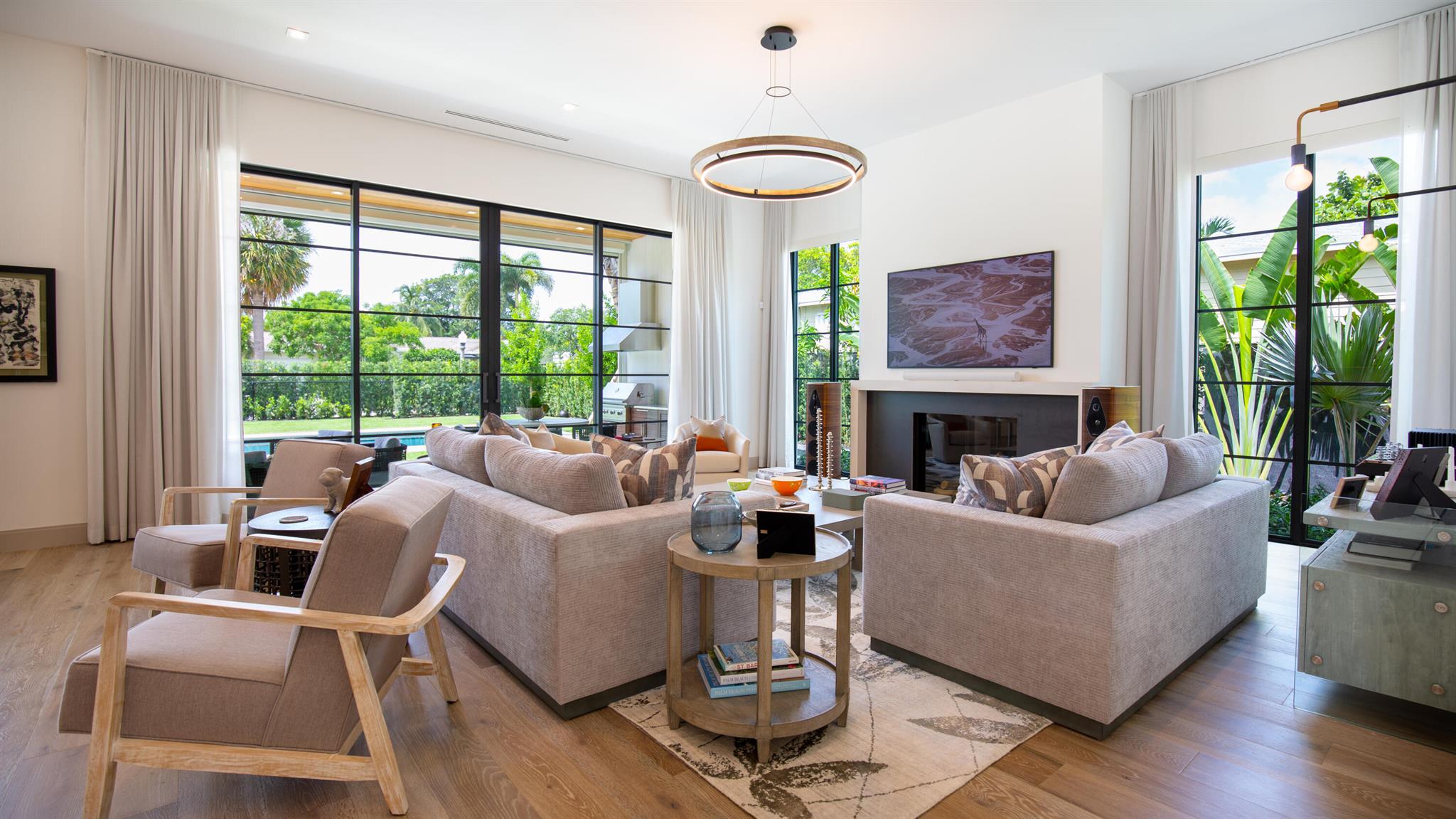 BEACH SHORES - Residential